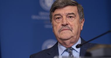 Stire din Actualitate : USR cere demiterea lui Toni Greblă din funcţia de preşedinte al AEP: "Este un pericol la adresa democraţiei"