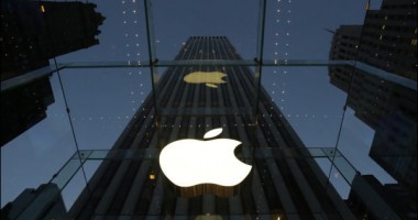 Stire din Tehnologie : Apple vrea să transforme iPhone 6 în portofel mobil