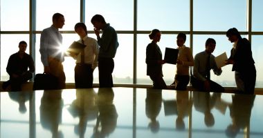Stire din Politică-Administrație : Sunteți în căutarea unui job? Iată ce locuri de muncă sunt vacante