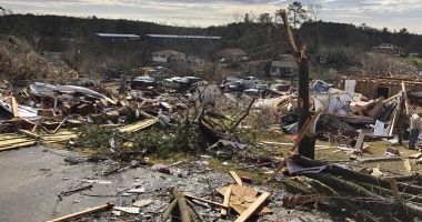 Stire din Actualitate : O tornadă a făcut cel puţin şase morţi în Alabama