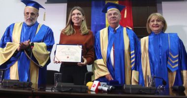 Tot respectul! Simona Halep a devenit "Ambasador"  al Universității "Ovidius" - 3