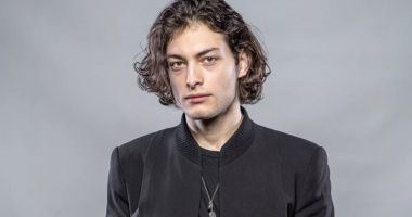 Stire din Eveniment : Fiul lui Ilie Dumitrescu, implicat într-un accident rutier, ar fi fugit de la fața locului