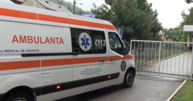 Stire din Eveniment : Alertă medicală la grădiniță! 12 copii și un adult au ajuns la spital cu toxiinfecție alimentară
