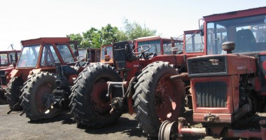 Tractoarele românești vândute la fier vechi sunt recondiționate în Egipt - 2