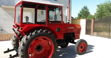 Stire din Economie : Tractorul românesc, în atenţia unei companii din Egipt