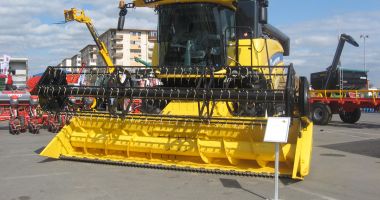 Tractorul românesc "Tagro", vedeta Târgului EXPOAGROUTIL - 6