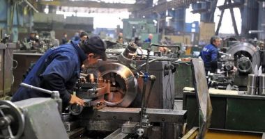 Stire din Economie : Apel DISPERAT către Ministerul Muncii: „Salvați 700 de ocupații din România care riscă să dispară din septembrie”