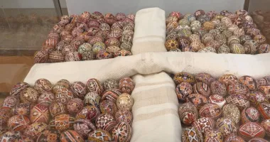 Stire din Cultură-Educație : Tradițiile care ne țin împreună. Paștele românesc, între trecut și prezent
