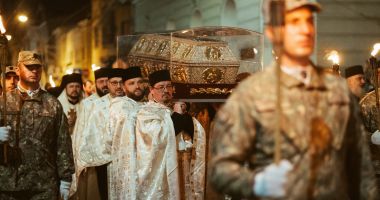 Stire din Cultură-Educație : Sărbătoare la creștini. Tradiții populare de praznicul Cuvioasei Parascheva