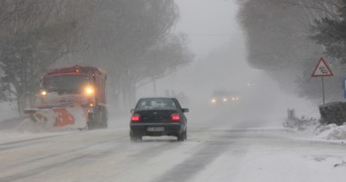 Stire din Social : Traficul rutier a fost redeschis pe A1 si patru drumuri nationale