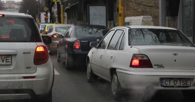 Stire din Diverse : Constanța are aproape 30.000 de autoturisme mai vechi de 20 de ani