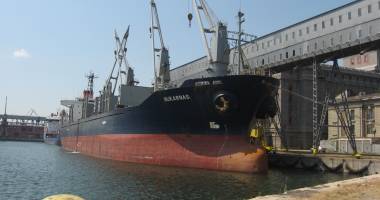 Stire din Economie : 12 nave încarcă cereale în portul Constanța