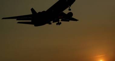 Stire din Actualitate : Aeroport închis două zile. Traficul aerian, dat peste cap