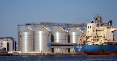 Stire din Economie : Portul Constanța plătește tribut pentru criza irigațiilor din agricultură