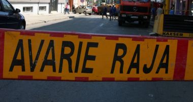 Atenţie, şoferi! Trafic îngreunat pe bulevardul 1 Mai. Se lucrează la conductele de apă - 2