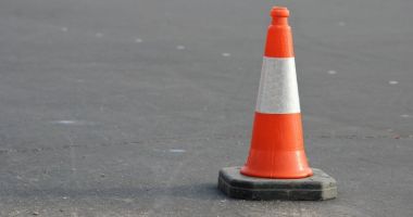 Stire din Social : Restricții de trafic pe mai multe șosele din România