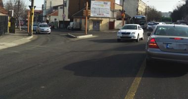 Stire din Social : Surprize pentru șoferi! Reguli noi de trafic, pe strada I.L. Caragiale