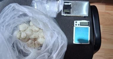 Stire din Eveniment : Șase traficanți de droguri de mare risc din Constanța, reținuți de DIICOT. Cel mai tânăr are 17 ani