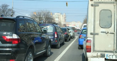 Stire din Economie : "Piața auto din România este catastrofală"