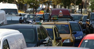 Stire din Social : Atenție, șoferi! Trafic restricționat în centrul Constanței! Se lucrează la o conductă de apă