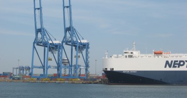 Stire din Economie : În porturile Constanța și Midia: 38 nave sub operațiuni de încărcare - descărcare
