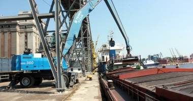Stire din Economie : Portul Constanța a pierdut  1,4 milioane tone de mărfuri din trafic