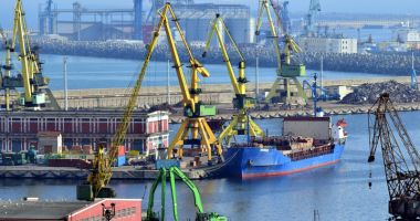 Stire din Economie : Porturile maritime românești au manipulat cu 22% mai multe mărfuri în ianuarie - februarie 2018