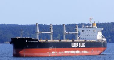 32 de nave sub operare, în porturile maritime