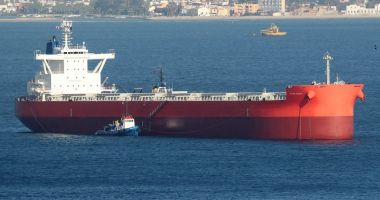 33 de nave sub operare, în porturile maritime