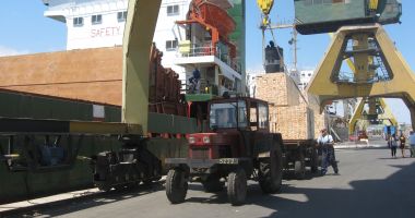Stire din Economie : 50 de nave se află în operare, în porturile maritime
