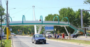 Stire din Eveniment : Trafic rutier deviat în stațiunea Mamaia, pe o porțiune de bulevard
