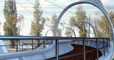 Stire din Eveniment : Stațiunea Mamaia, închisă traficului rutier. Cum se poate ajunge la Năvodari