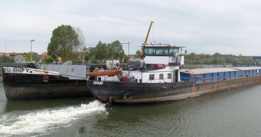 Stire din Economie : Traficul de mărfuri pe canalele navigabile a crescut în primele trei luni ale anului