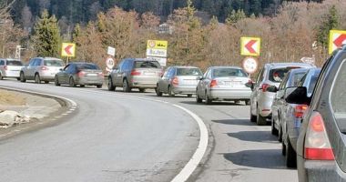 Cozi kilometrice, în a doua zi de minivacanță. Anunț de la Centrul Infotrafic