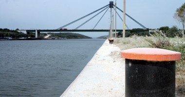 Stire din Eveniment : Tragedie la ecluza de la Agigea: un bărbat a murit electrocutat