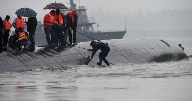 Tragedie pe apă! Feribot scufundat. Peste 450 de persoane, date dispărute - 5