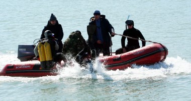 Stire din Eveniment : Tragedie în portul Constanța: un docher a murit strivit între două nave
