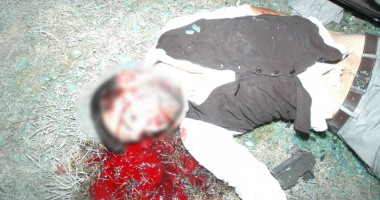 IMAGINI ȘOCANTE / Tragedie rutieră. STRIVIT de propria mașină după ce s-a răsturnat - 5
