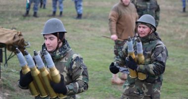 GALERIE FOTO. Trageri antiaeriene, în centrul de instruire de la Capu Midia - 2