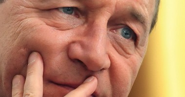 Stire din Politică-Administrație : Ce mesaj a transmis Traian Băsescu la Ziua Rezervistului Militar
