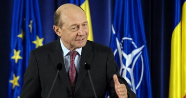 Stire din Politică-Administrație : Traian Băsescu despre acciza pe motorină: Afirmația lui Ponta nu mă satisface, dar arată că poate exista un dialog
