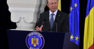 Stire din Politică-Administrație : Băsescu: Am promulgat Bugetul Asigurărilor Sociale de Stat pe 2014