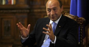Stire din Politică-Administrație : Băsescu îi mulțumește lui Napolitano pentru demersurile Executivului italian de a rezolva problema imigranților români