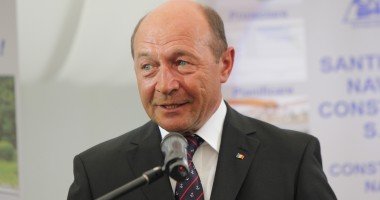Stire din Politică-Administrație : "Partidele fac o greșeală amestecându-se în desemnarea procurorilor"