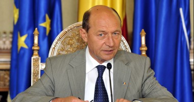 Stire din Politică-Administrație : Traian Băsescu face apel la liderii USL  să găsească o soluție la actualele dispute