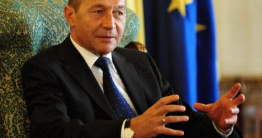 Stire din Politică-Administrație : Au început consultările pentru desemnarea premierului