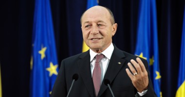 Stire din Politică-Administrație : Băsescu: Aș vrea să știți varianta reală a celor care s-au întâmplat