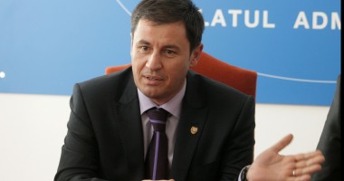 Stire din Politică-Administrație : Ce spune ministrul Igaș despre restructurările din MAI