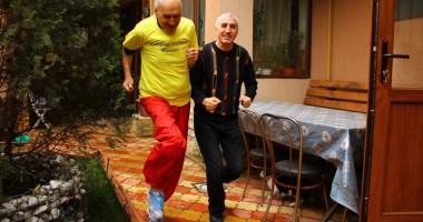Stire din Sport : Traian Petcu și-a dezvăluit "secretul" longevității, la Crosul "Old Boys"