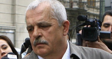 Decebal Traian Remeș și Ioan Avram Mureșan, condamnați la trei ani de închisoare